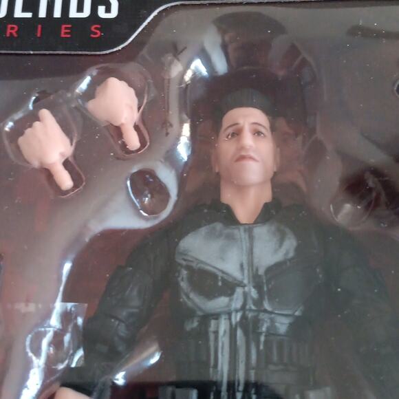 Marvel Legends Daredevil: Born Again The Punisher 6" Action Figure NIB - Picture 3 of 3